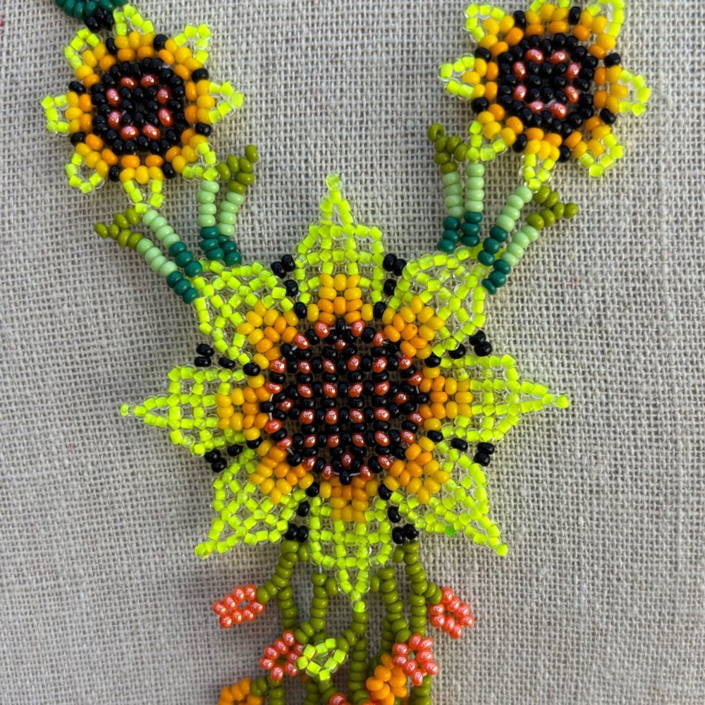 Handcrafted Beaded Sunflower Necklace and bracelet Set - Picture 3 of 7